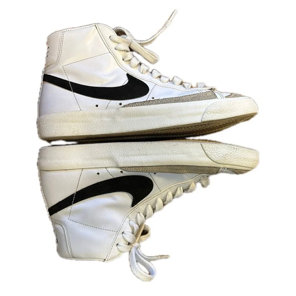 Nike Blazer Mid '77 Vintage White/Black. Women's Size 8